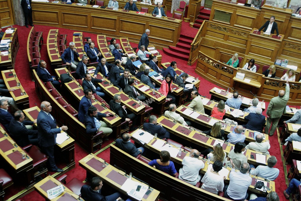 vouli2015 F1436115811
